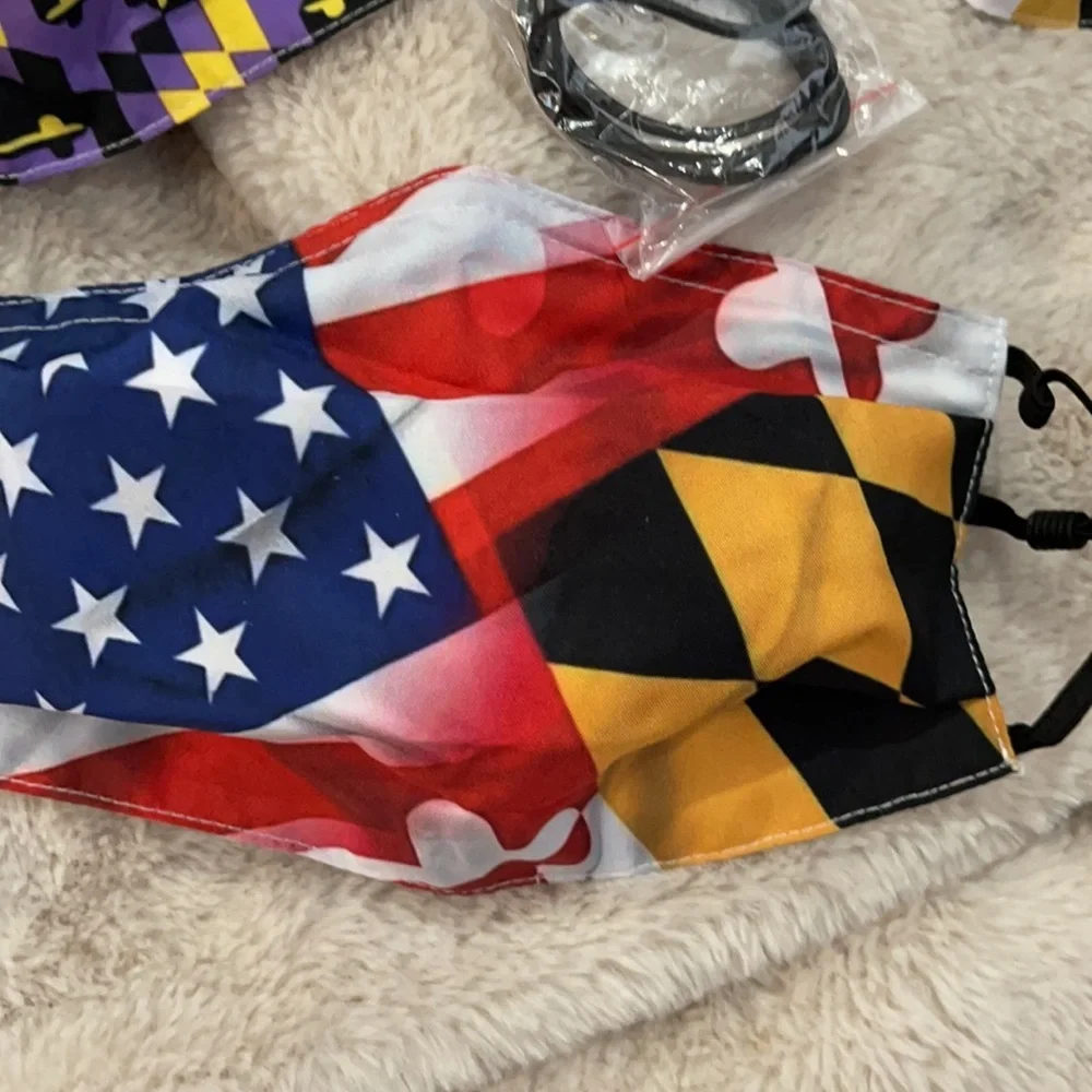 New set/3 face masks